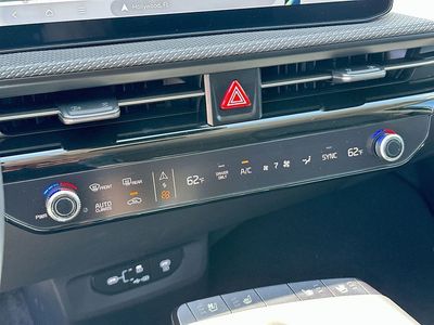 2025 Kia EV6 - Photo 19