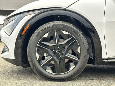 2025 Kia EV6 - Photo 11
