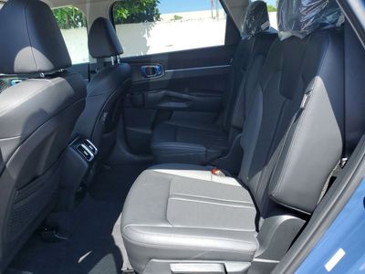 2025 Kia Sorento - Photo 8