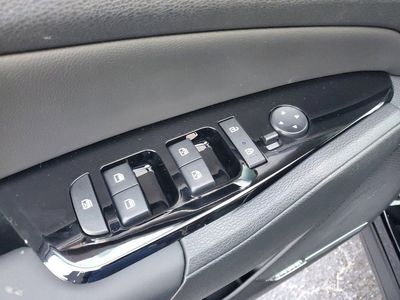 2025 Kia Sportage - Photo 18