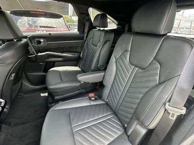 2025 Kia Sorento - Photo 26
