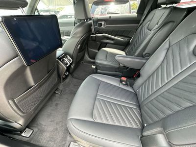 2025 Kia Sorento - Photo 27