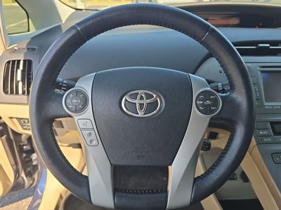 2015 Toyota Prius - Photo 23