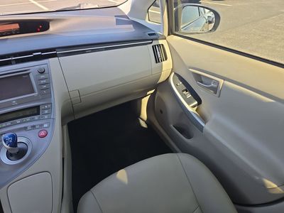2015 Toyota Prius - Photo 12