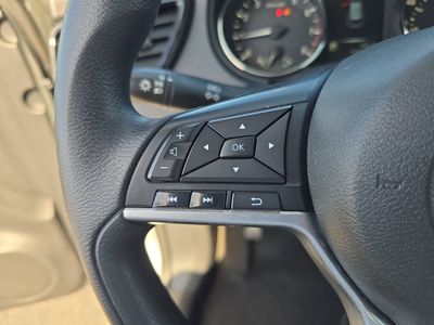 2017 Nissan Rogue - Photo 21