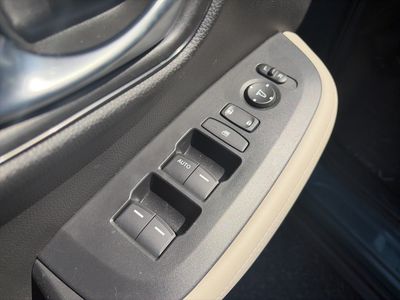 2025 Honda HR-V - Photo 13