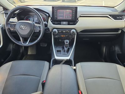 2019 Toyota RAV4 - Photo 9