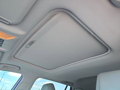 2019 Toyota RAV4 - Photo 16
