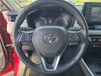 2019 Toyota RAV4 - Photo 23