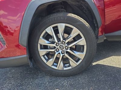 2019 Toyota RAV4 - Photo 27