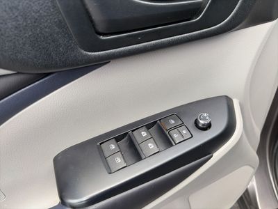 2018 Toyota Highlander - Photo 13