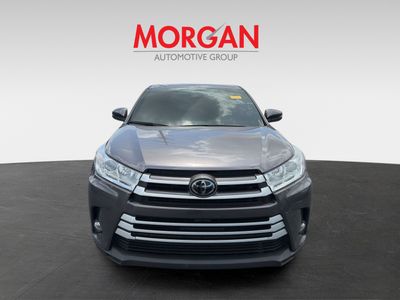 2018 Toyota Highlander - Photo 2