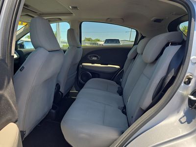 2022 Honda HR-V - Photo 13