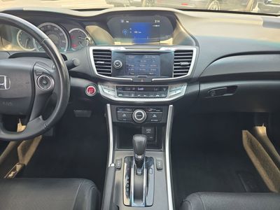 2015 Honda Accord - Photo 11
