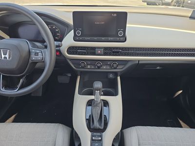 2025 Honda HR-V - Photo 11