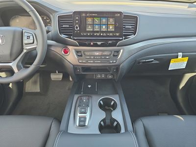 2026 Honda Ridgeline - Photo 12