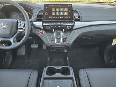 2026 Honda Odyssey - Photo 13