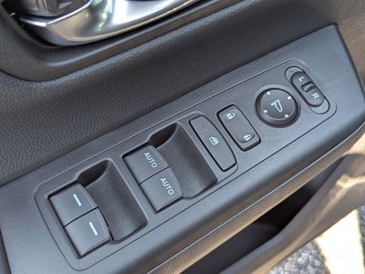 2026 Honda CR-V Hybrid — photo 19 view
