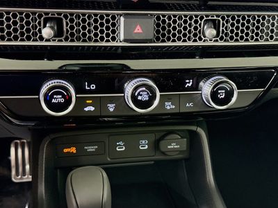 2026 Honda Civic Hatchback - Photo 14