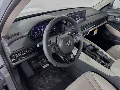 2026 Honda Accord Hybrid - Photo 7