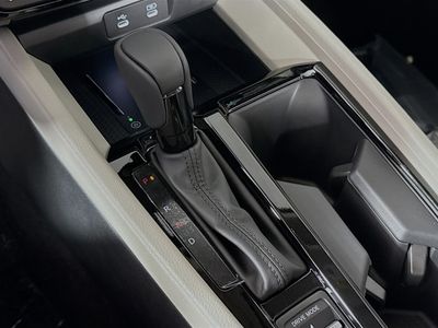 2026 Honda Accord Hybrid - Photo 14
