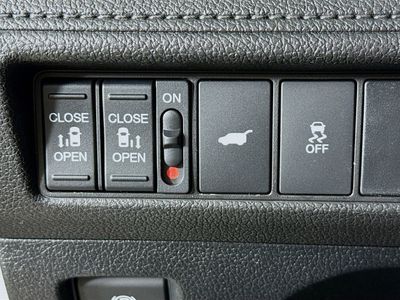 2026 Honda Odyssey — photo 8 view