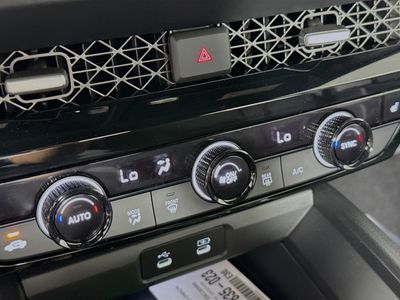 2026 Honda Accord Hybrid - Photo 13