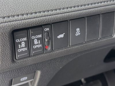 2026 Honda Odyssey — photo 8 view