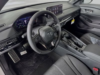 2026 Honda Accord Hybrid - Photo 7
