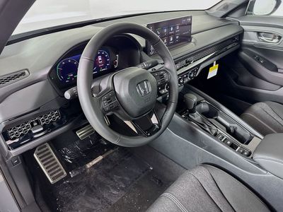 2026 Honda Accord Hybrid - Photo 7