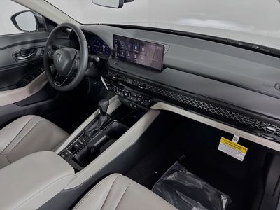 2026 Honda Accord Hybrid - Photo 32