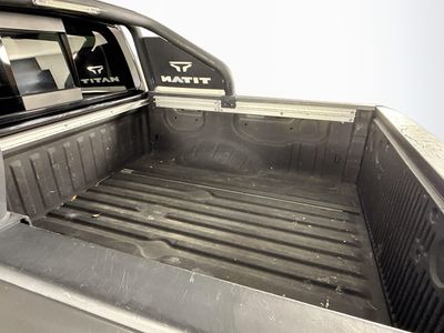 2020 Nissan Titan - Photo 31