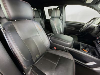 2020 Nissan Titan - Photo 33