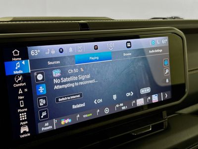 2025 Jeep Wrangler - Photo 14