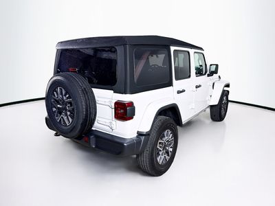 2025 Jeep Wrangler - Photo 28