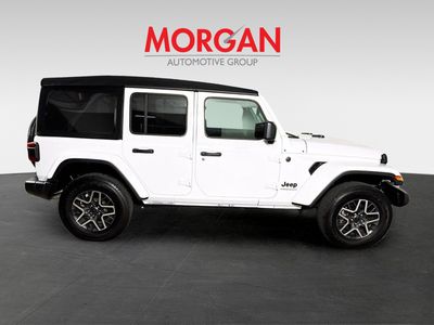2025 Jeep Wrangler - Photo 2