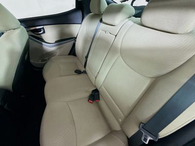 2015 Hyundai Elantra - Photo 23