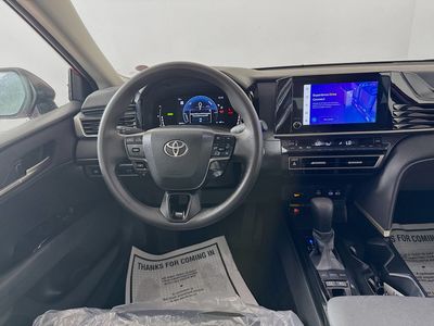 2025 Toyota Camry - Photo 23
