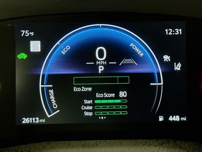 2025 Toyota Camry - Photo 11