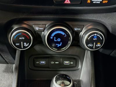 2022 Hyundai Venue - Photo 14