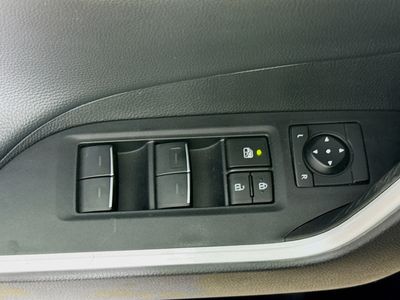 2024 Toyota RAV4 - Photo 18