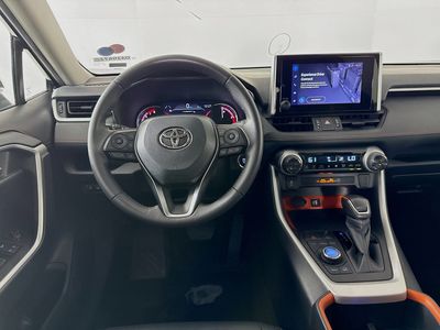 2024 Toyota RAV4 - Photo 23