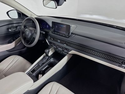 2025 Honda Accord - Photo 32