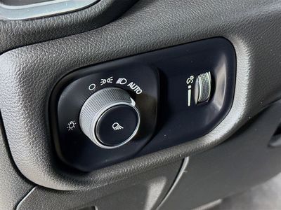 2024 Dodge Ram 1500 — photo 8 view