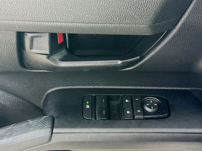 2025 Toyota Tacoma - Photo 18