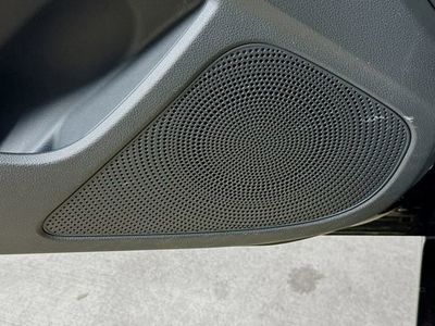 2025 Genesis G70 - Photo 19