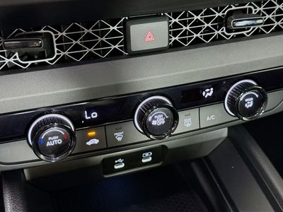 2025 Honda Accord - Photo 13