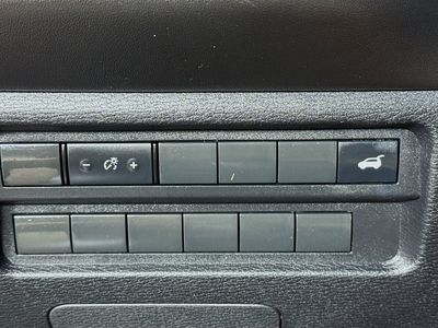 2022 Mitsubishi Outlander - Photo 8