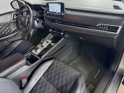 2022 Mitsubishi Outlander - Photo 34