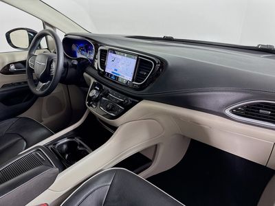 2023 Chrysler Pacifica - Photo 36